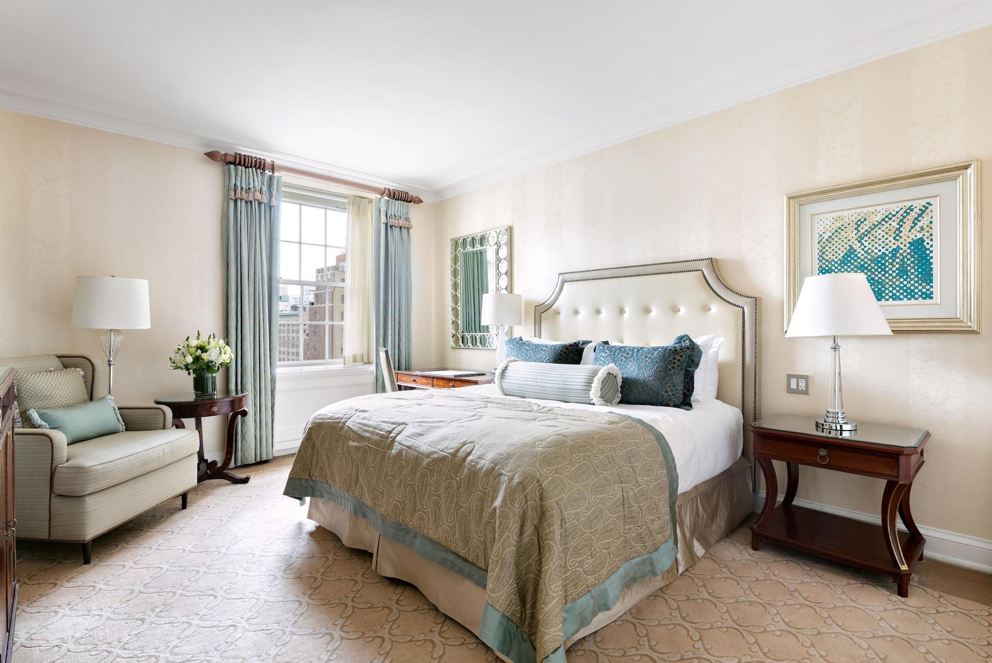 더 피어, A 타지 호텔 뉴욕 외부 사진 A bedroom at the Carlyle
